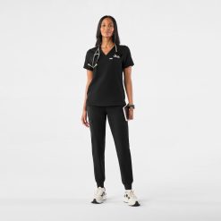Alternative view of FIGS Catarina One-Pocket Scrub Top