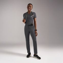 Alternative view of FIGS Tena FORMx Slim Tapered Scrub Pants