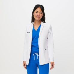 FIGS Bellevue Slim Short Lab Coat Medical Workwear