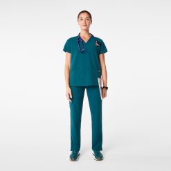 Alternative view of FIGS Casma Three-Pocket Scrub Top