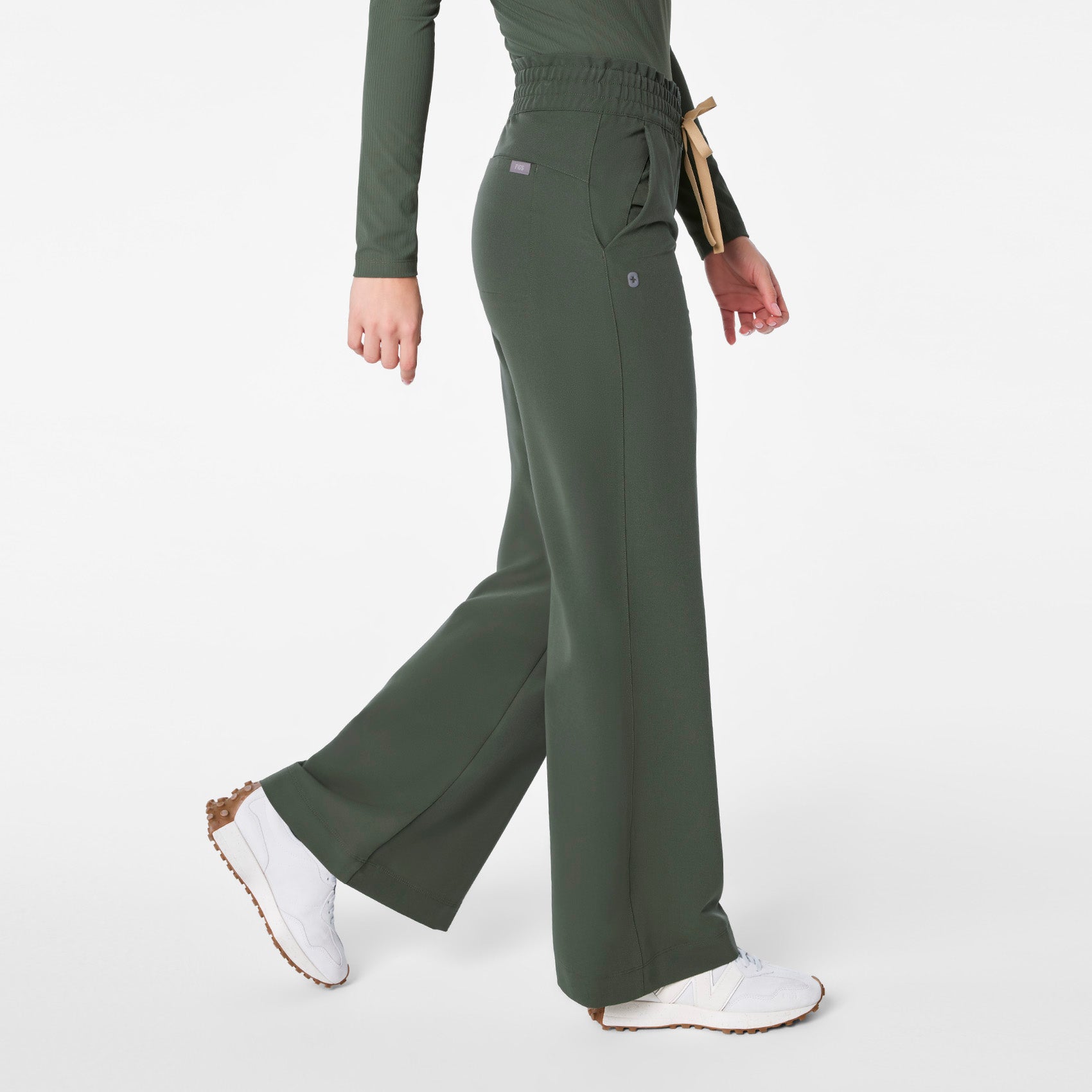 FIGS High Waisted Allison Ultra Wide Leg Scrub Pants - Image 4