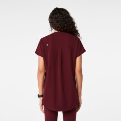 Alternative view of FIGS Addison Oversized Tunic Scrub Top