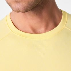 Alternative view of FIGS Makato Seamless Shortsleeve Underscrub